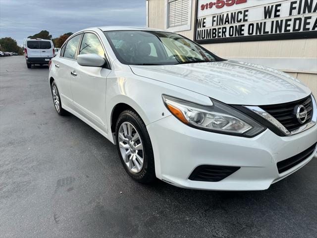 used 2016 Nissan Altima car