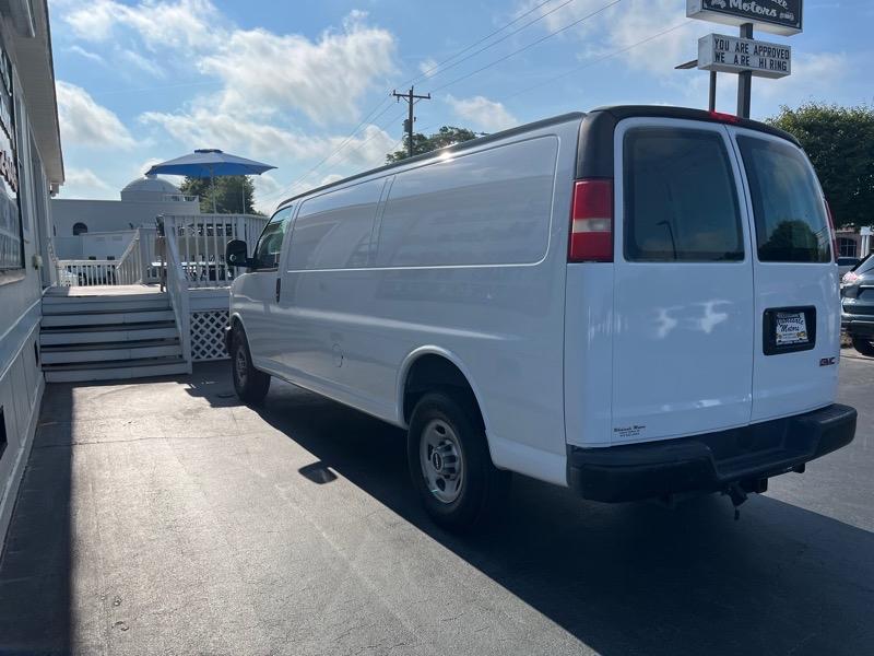 used 2007 GMC Savana 2500 car, priced at $12,995