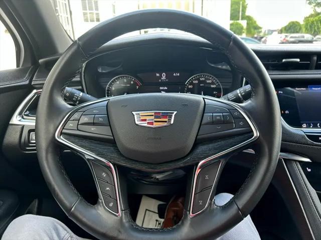used 2020 Cadillac XT5 car, priced at $22,995