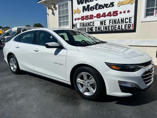 used 2022 Chevrolet Malibu car, priced at $18,995