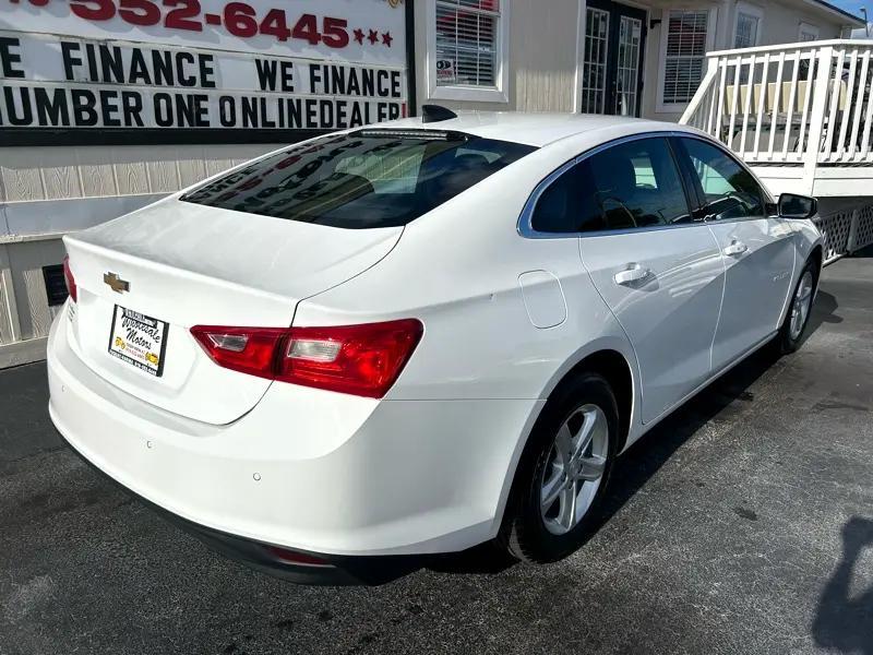 used 2024 Chevrolet Malibu car