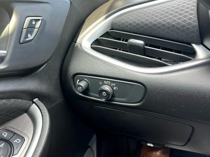 used 2024 Chevrolet Malibu car