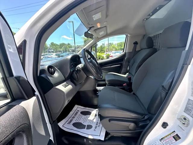 used 2021 Nissan NV200 car