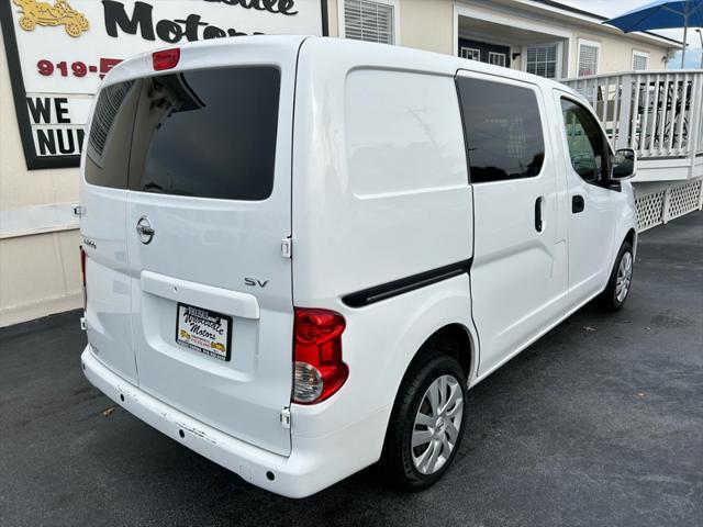 used 2020 Nissan NV200 car