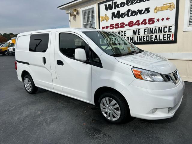 used 2020 Nissan NV200 car