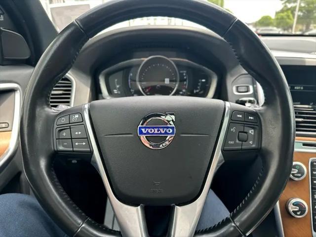 used 2016 Volvo XC60 car