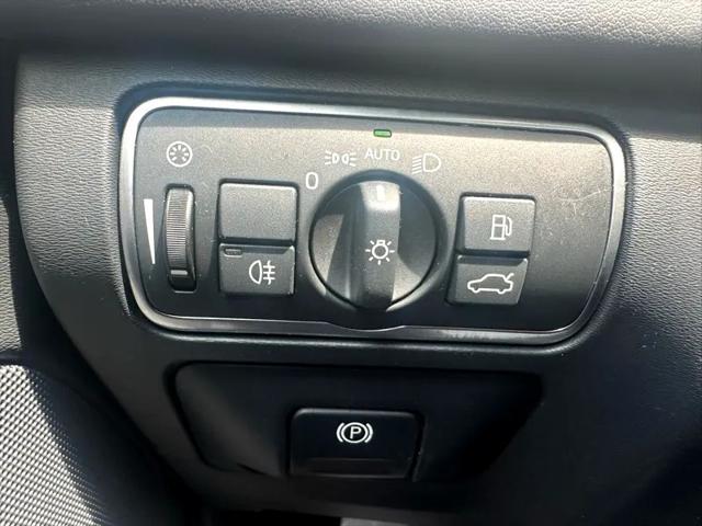 used 2016 Volvo XC60 car