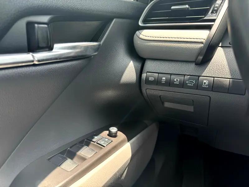 used 2021 Toyota Camry Hybrid car, priced at $22,995