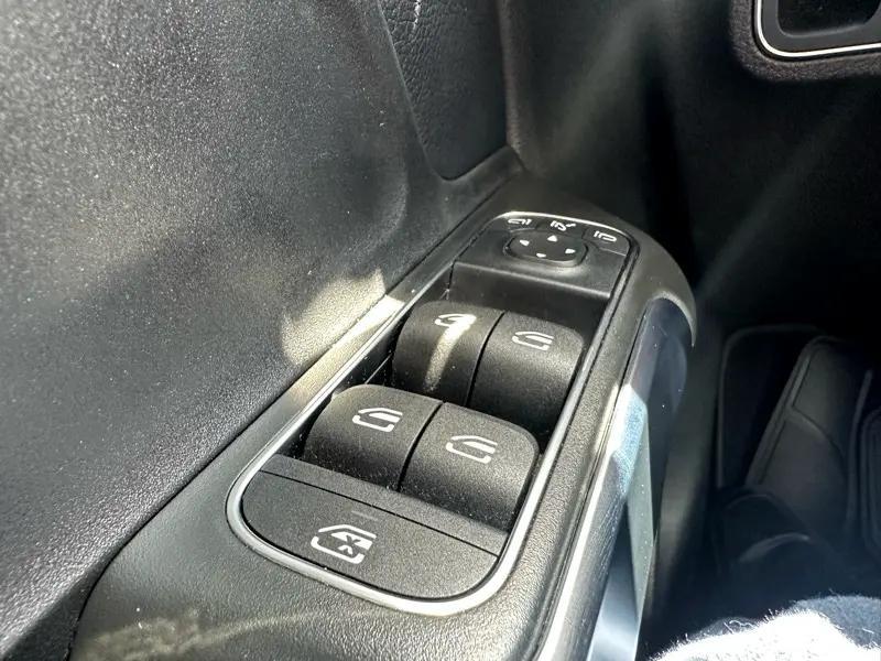 used 2021 Mercedes-Benz GLB 250 car, priced at $30,500