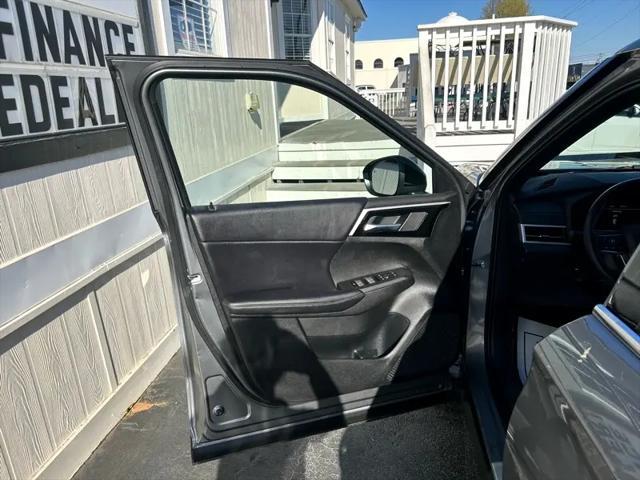 used 2023 Mitsubishi Outlander car