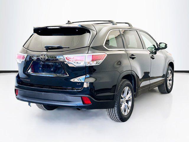 used 2015 Toyota Highlander car, priced at $16,493