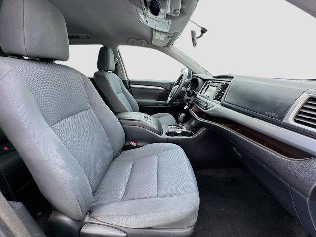 used 2015 Toyota Highlander car, priced at $12,150
