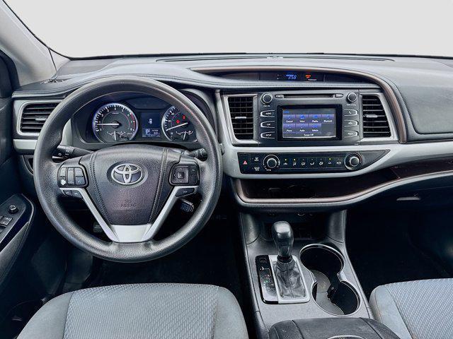 used 2015 Toyota Highlander car, priced at $12,150