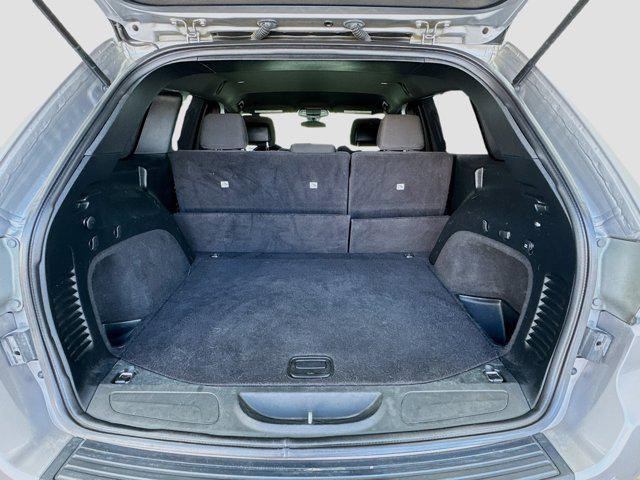 used 2018 Jeep Grand Cherokee car, priced at $16,797