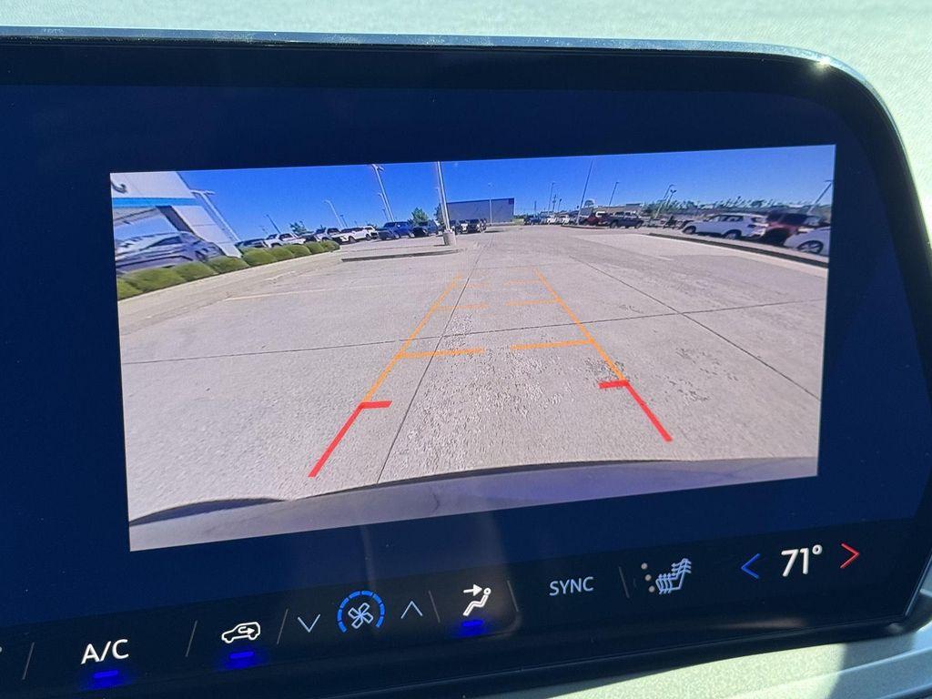 new 2026 Chevrolet Traverse car, priced at $40,026