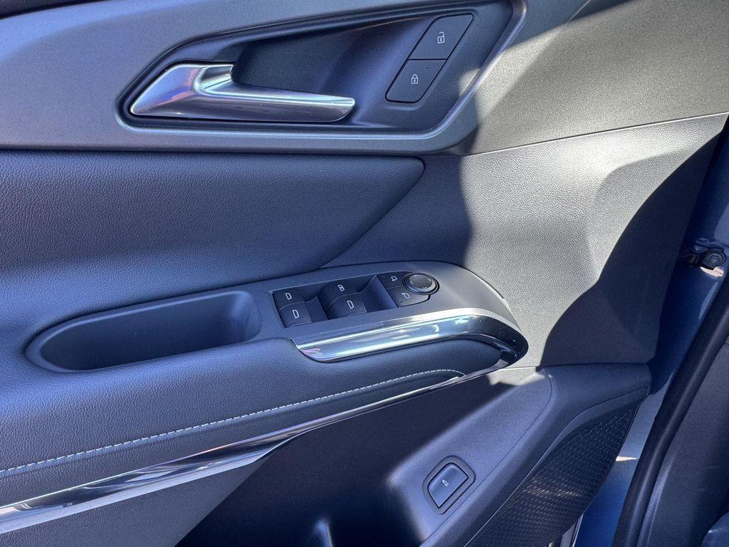 new 2026 Chevrolet Traverse car, priced at $40,026