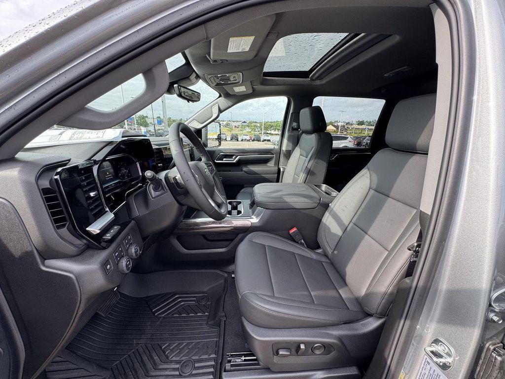 new 2025 Chevrolet Silverado 2500 car, priced at $81,015
