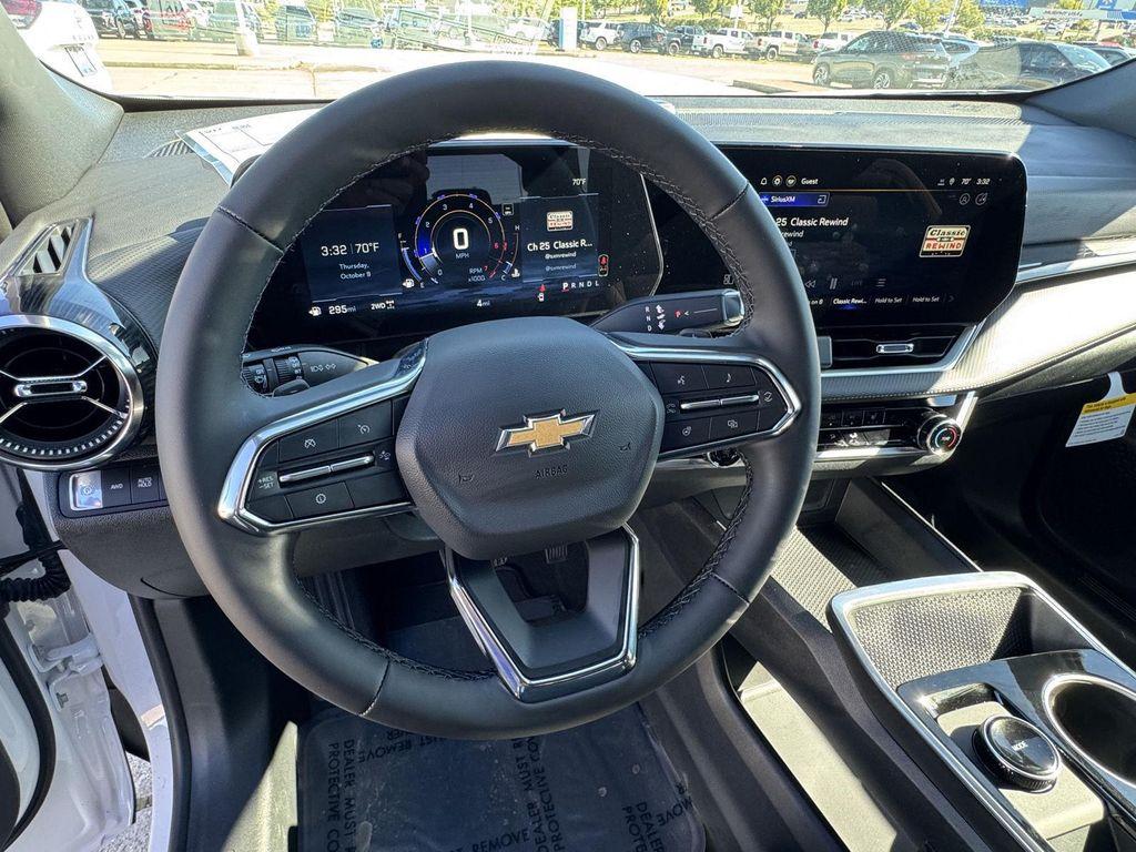 new 2026 Chevrolet Equinox car, priced at $30,940