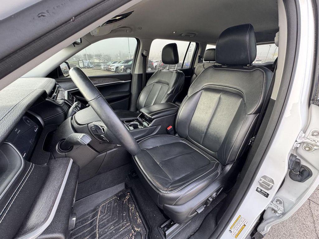 used 2021 Jeep Grand Cherokee L car, priced at $24,000