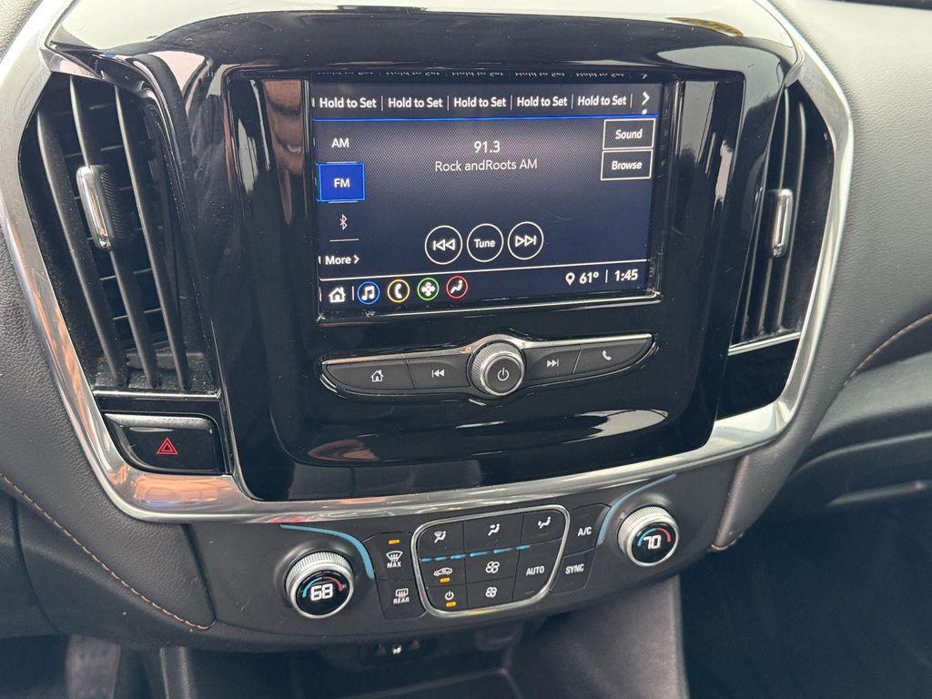 used 2020 Chevrolet Traverse car, priced at $17,000