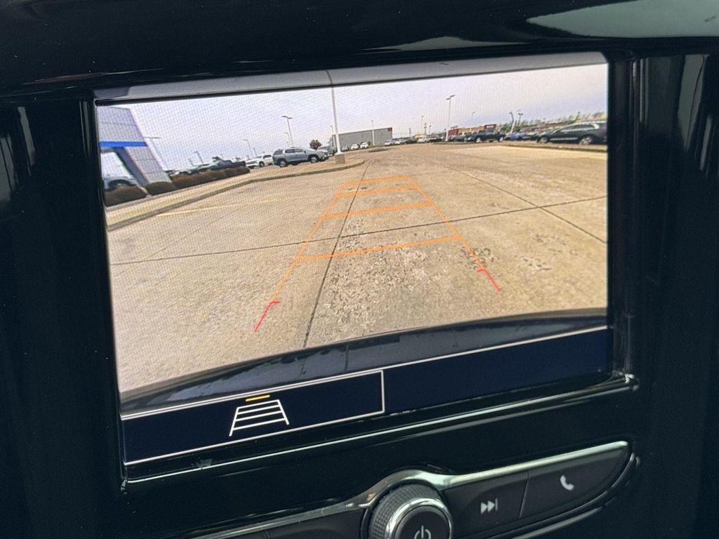 used 2020 Chevrolet Traverse car, priced at $17,000