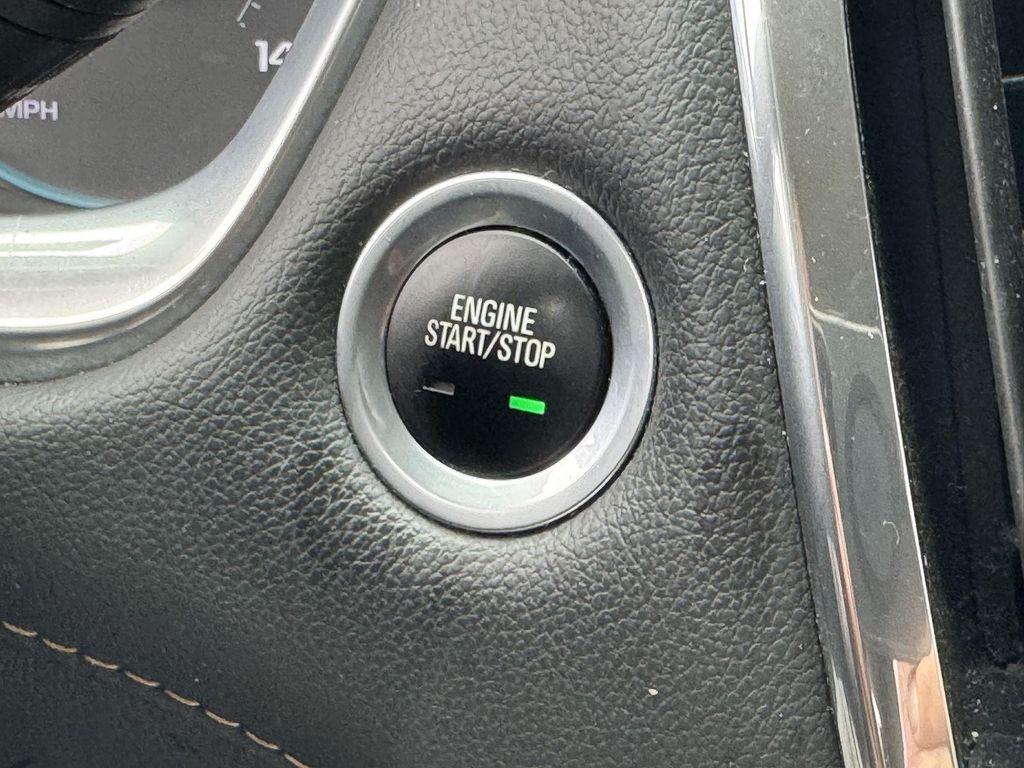 used 2020 Chevrolet Traverse car, priced at $17,000