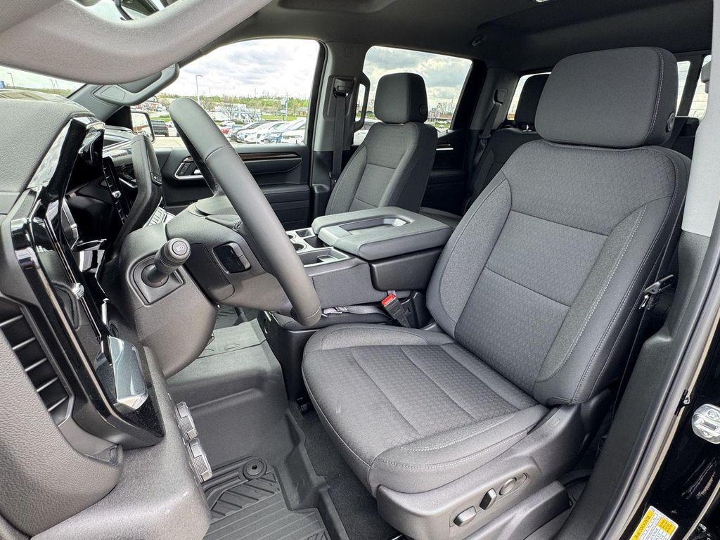 new 2025 Chevrolet Silverado 1500 car, priced at $51,935