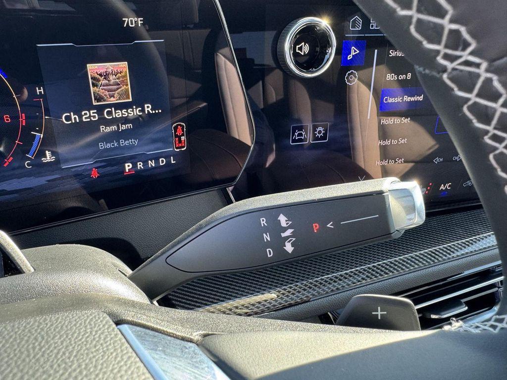 new 2026 Chevrolet Traverse car, priced at $55,926