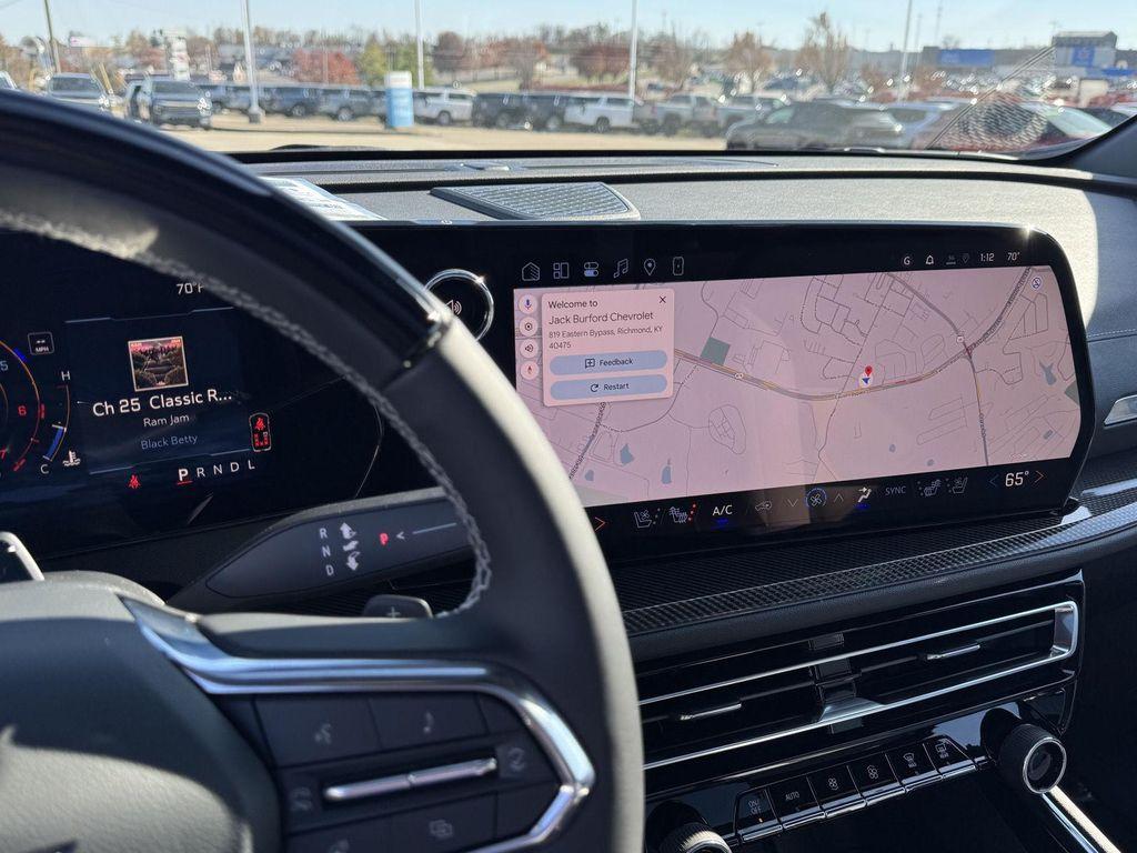 new 2026 Chevrolet Traverse car, priced at $55,926