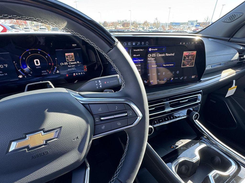 new 2026 Chevrolet Traverse car, priced at $55,926