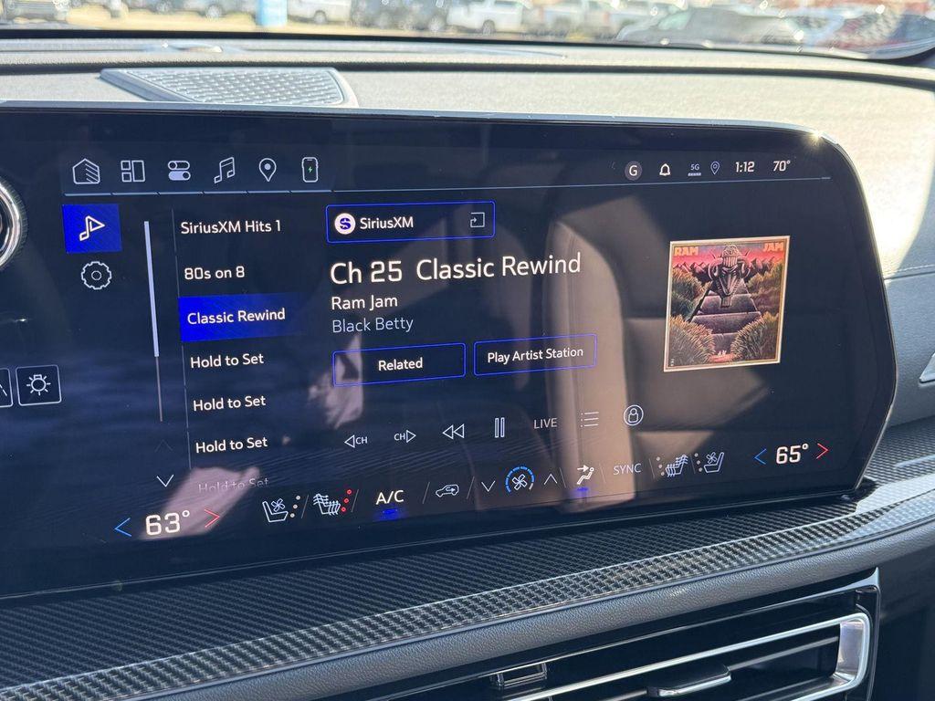 new 2026 Chevrolet Traverse car, priced at $55,926