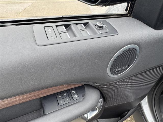 used 2017 Land Rover Discovery car, priced at $14,000