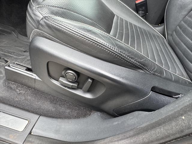 used 2017 Land Rover Discovery car, priced at $14,000