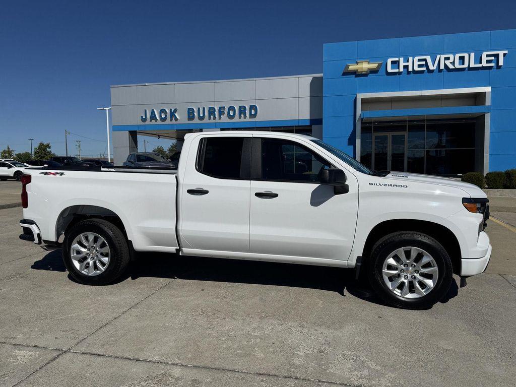 new 2026 Chevrolet Silverado 1500 car, priced at $39,470