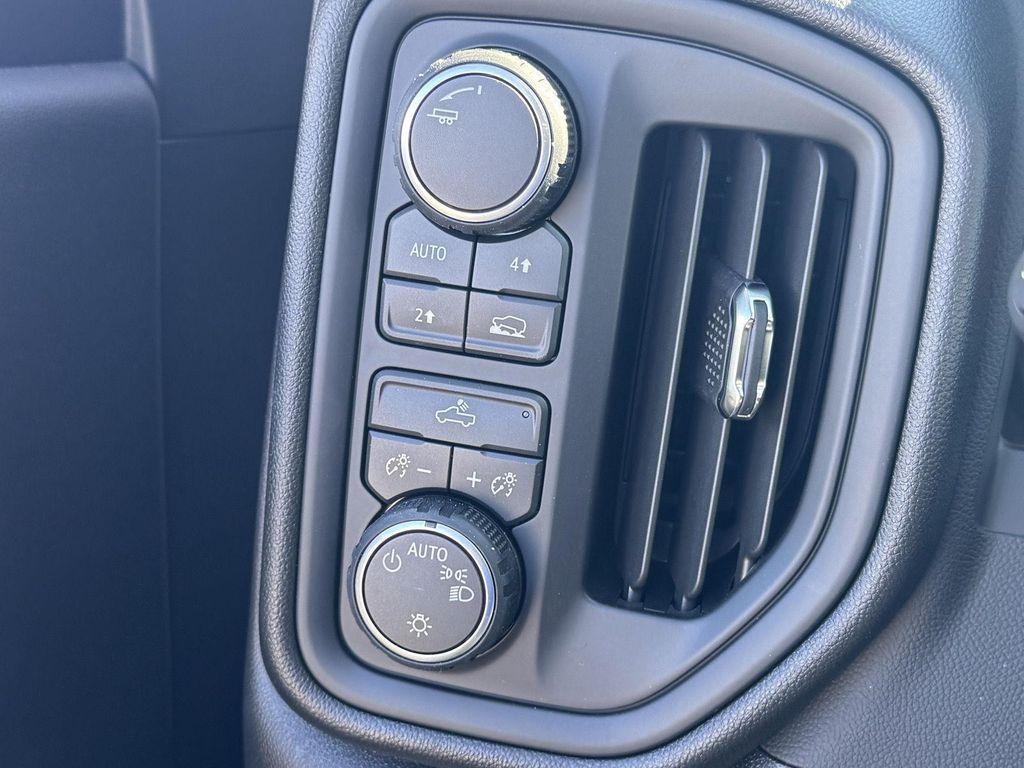 new 2026 Chevrolet Silverado 1500 car, priced at $39,470