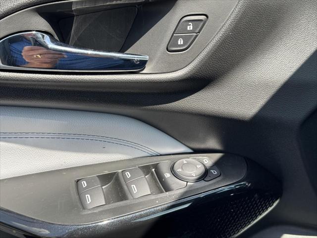 new 2025 Chevrolet Trax car, priced at $25,385