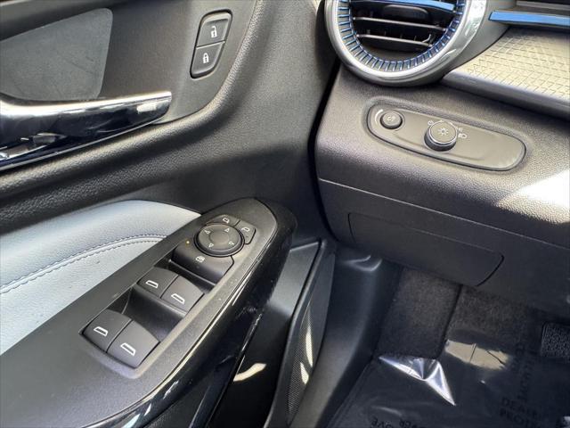 new 2025 Chevrolet Trax car, priced at $25,385