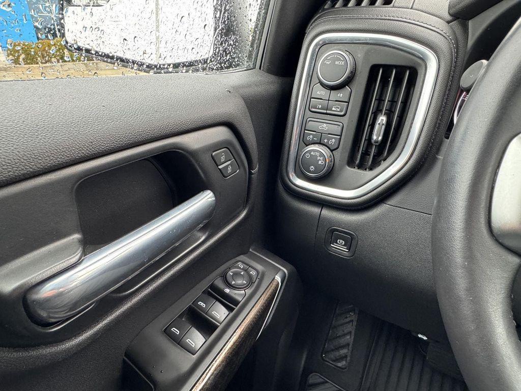 used 2021 Chevrolet Silverado 1500 car, priced at $30,000