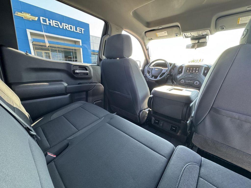new 2026 Chevrolet Silverado 1500 car, priced at $44,670