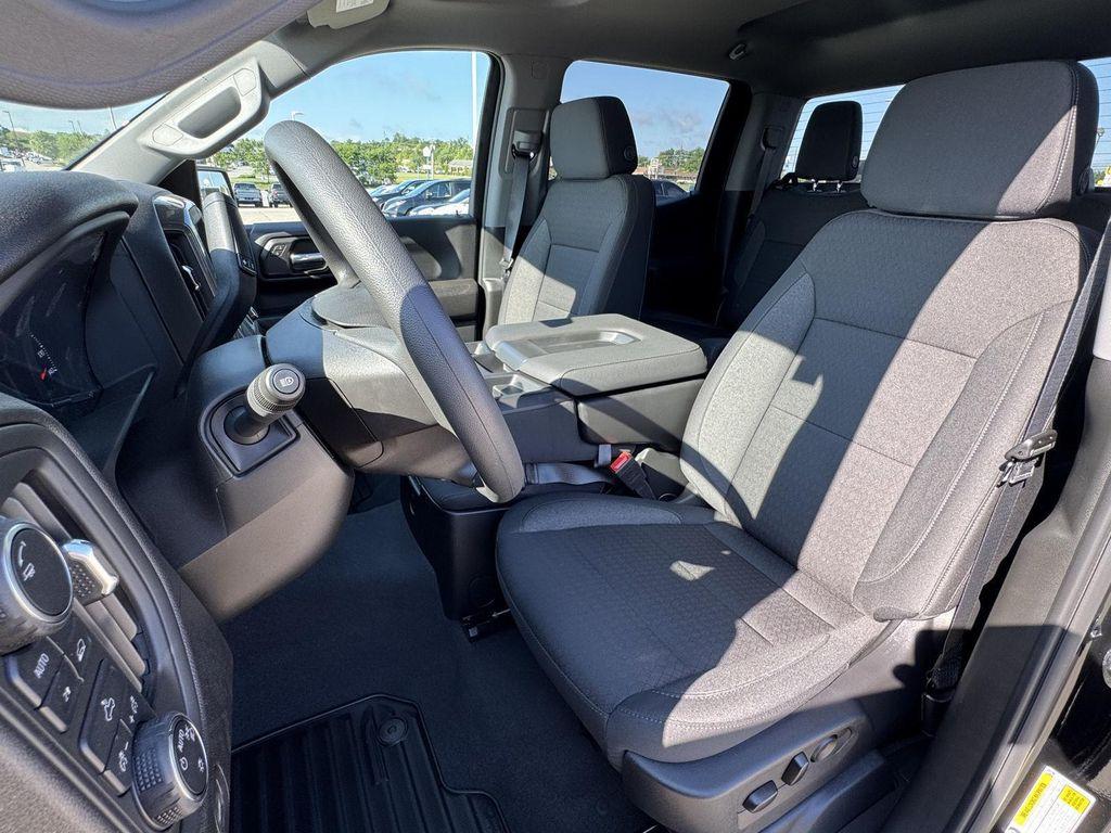 new 2026 Chevrolet Silverado 1500 car, priced at $44,670