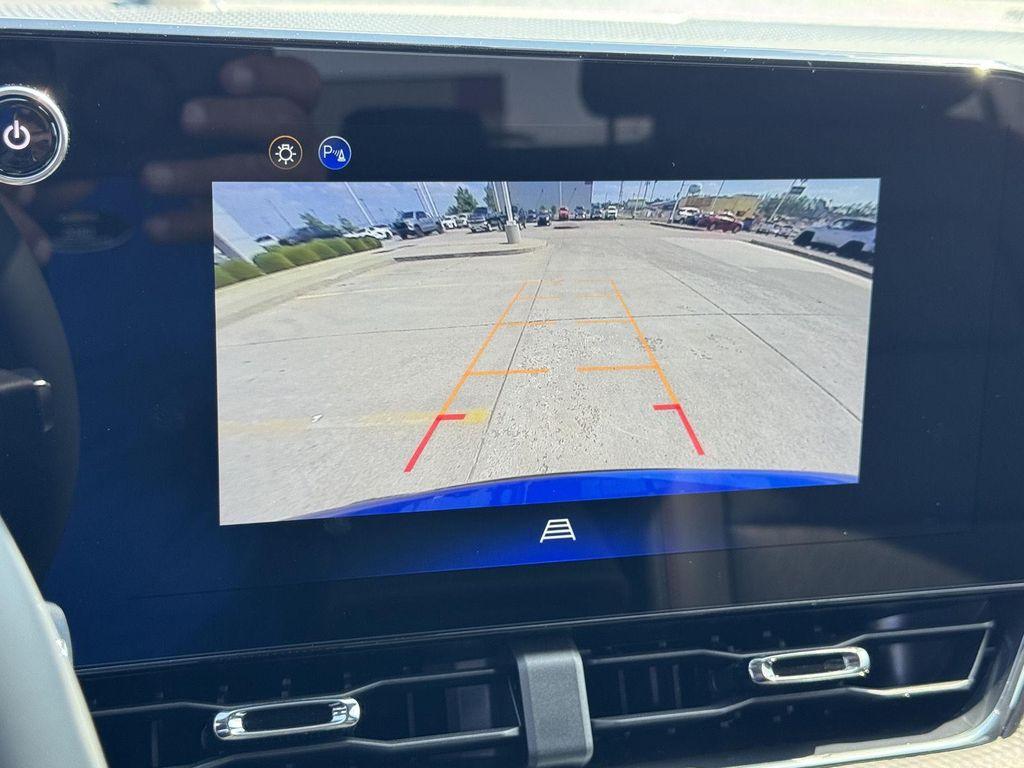 new 2026 Chevrolet Equinox car, priced at $34,026