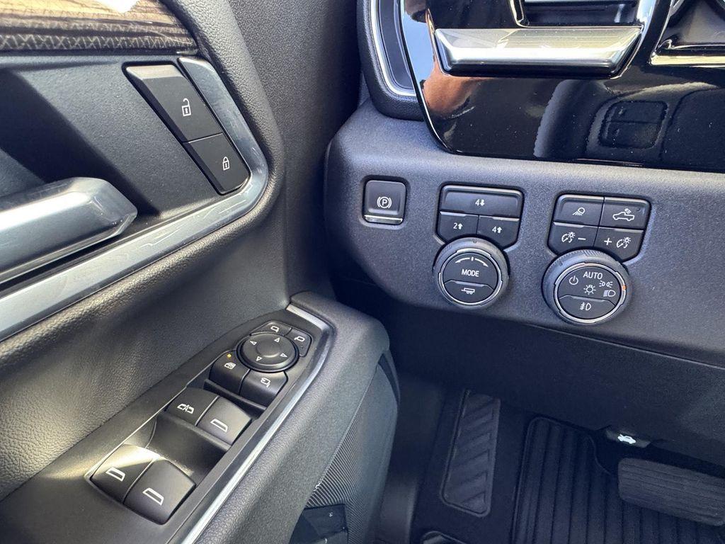 new 2026 Chevrolet Silverado 2500 car, priced at $73,175