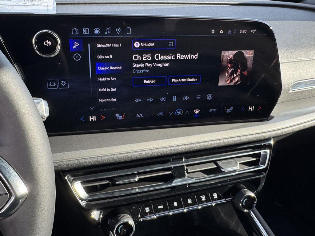 new 2026 Chevrolet Traverse car, priced at $41,026