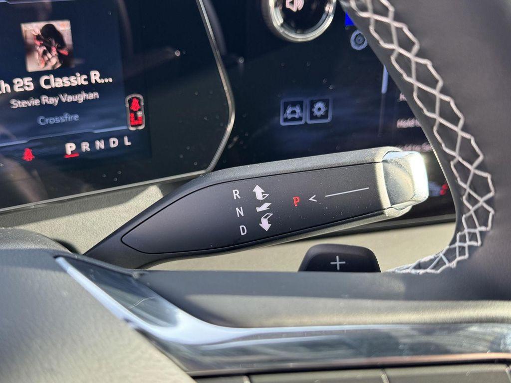 new 2026 Chevrolet Traverse car, priced at $41,026