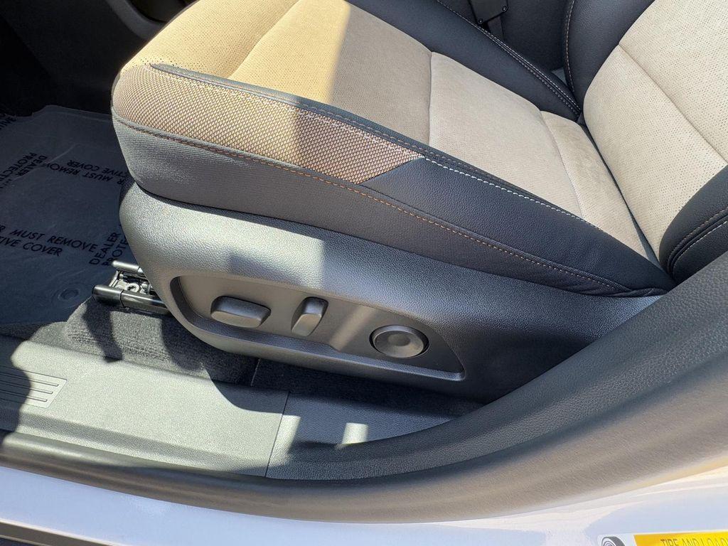 new 2026 Chevrolet Equinox car, priced at $37,285