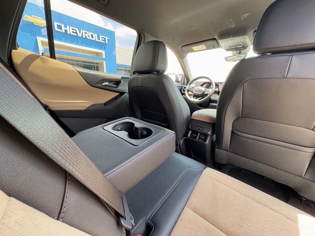 new 2026 Chevrolet Equinox car, priced at $37,285