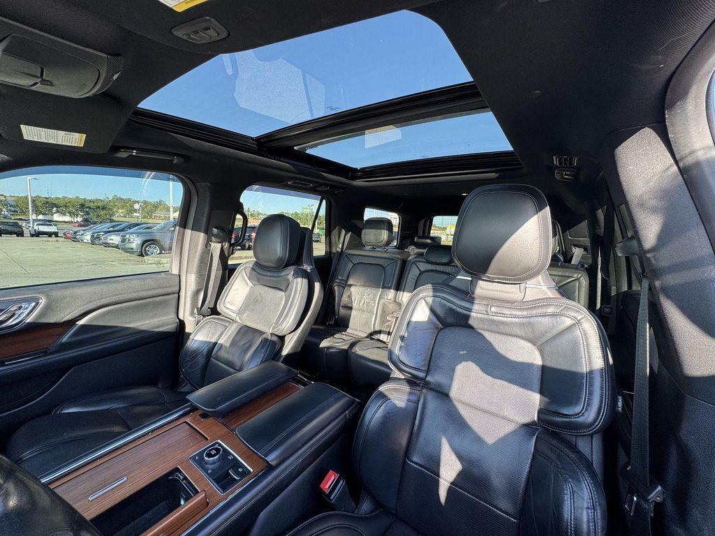 used 2019 Lincoln Navigator car, priced at $30,000