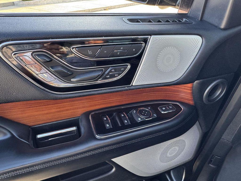 used 2019 Lincoln Navigator car, priced at $27,750