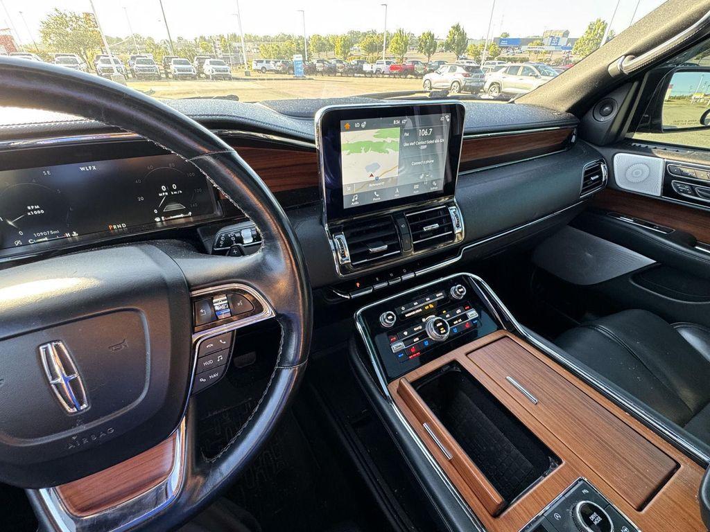 used 2019 Lincoln Navigator car, priced at $30,000