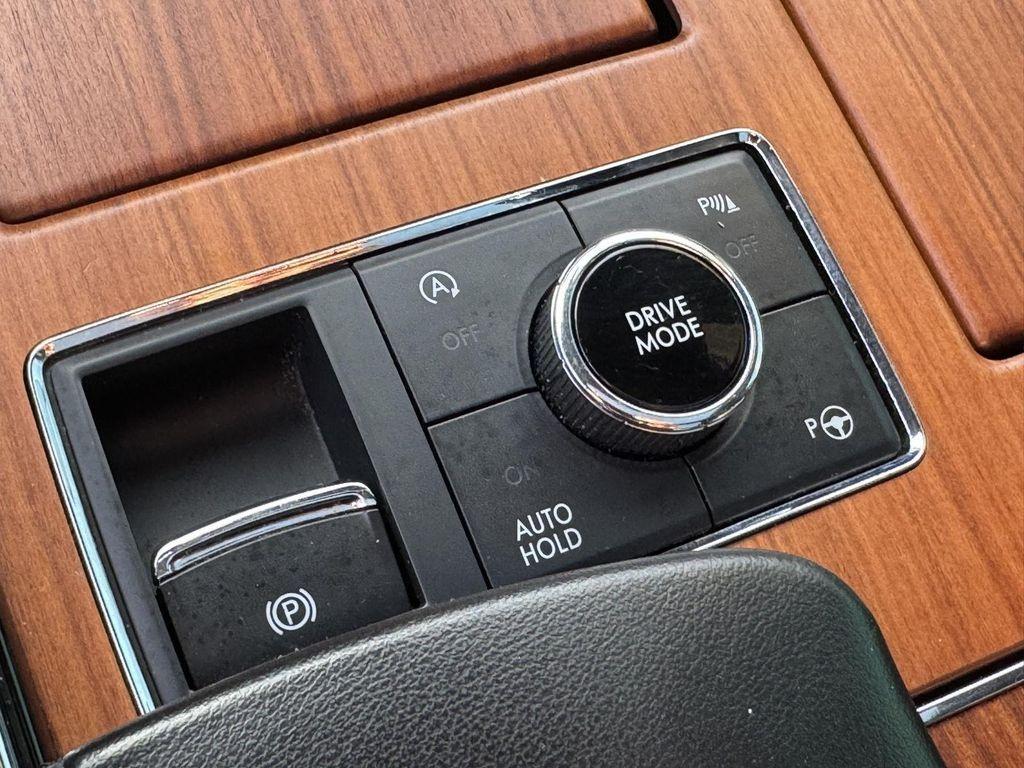 used 2019 Lincoln Navigator car, priced at $27,750